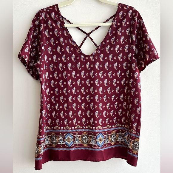 Sienna Sky Maroon/Blue/Tan Paisley Print Short Sleeve Blouse, Size Medium - Picture 2 of 16